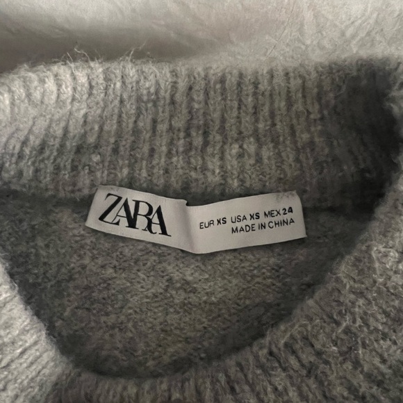 Grey cropped Zara sweater - Picture 2 of 2